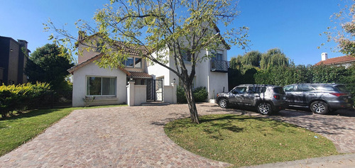 Imagen 1 de 30 de Casa  En Venta  En Santa María De Los Olivos, Pilar, G.b.a. Zona Norte