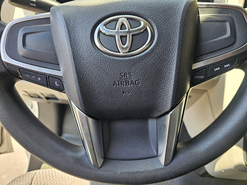 Toyota Hiace SUPER LARGA TM