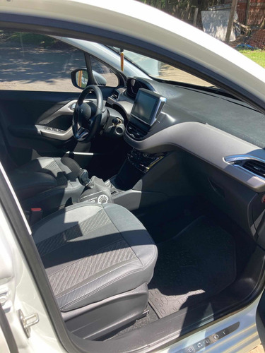 Peugeot 208 1.6 Feline 2018