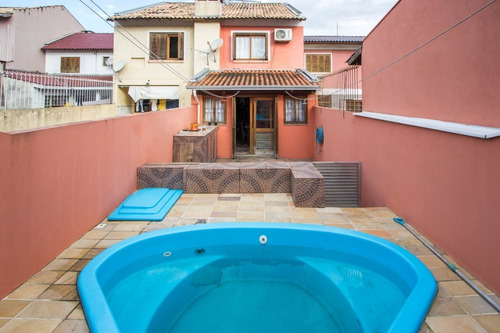 Casa Em Hípica Com 3 Dormitórios - Lu428883