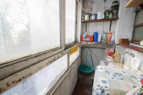 Departamento De 3 Ambientes En 2° Piso Por Escalera En Venta, En La Lucila.