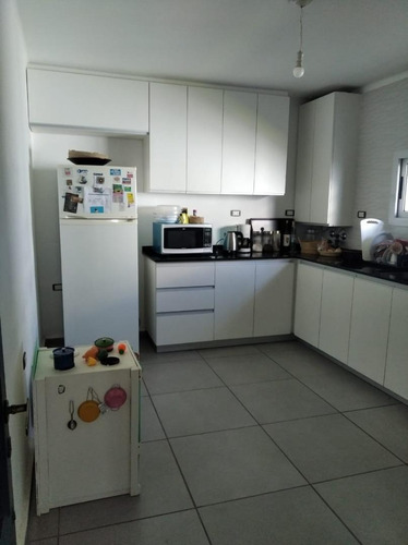Imagen 5 de 19 de Casa Totalmente Reciclada, 2 Dormitorios, Garaje, Patio.