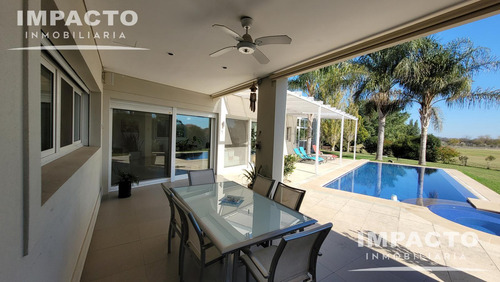 Casa En Venta En Club De Campo Las Cañuelas