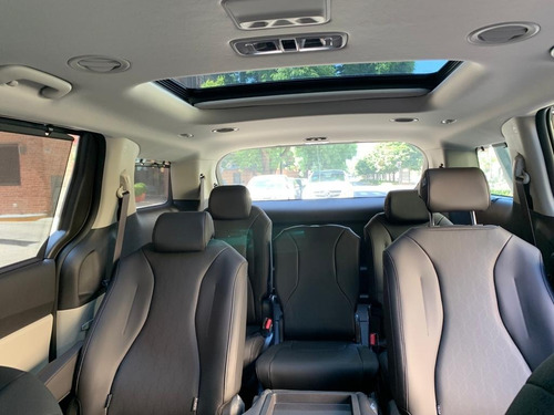 Imagen 7 de 21 de Kia Carnival