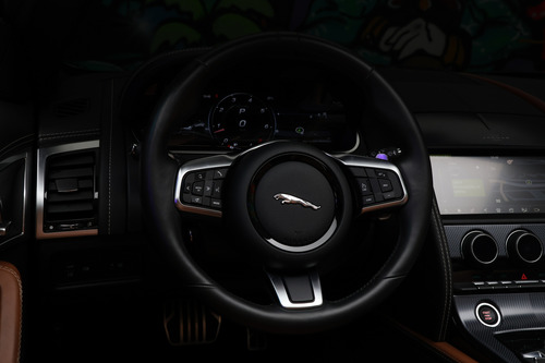 Jaguar F-Type Cabrio 2.0 R-dynamic Aut. 2p