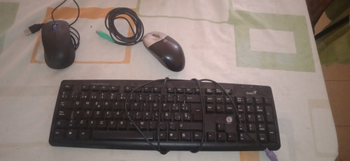 Teclado Y Dos Mouse 