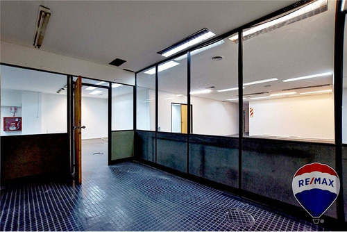 Local/ Oficina En Alquiler Centro 500 Mts