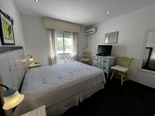 1 Dormitorio Reciclado, Ascensor, Garaje, Baulera Balcón Y Gastos Bajos