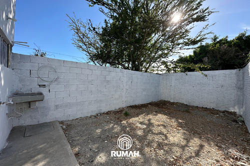 Casa En Venta En Col. Flores Magón