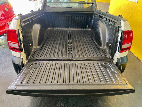 Volkswagen Saveiro Saveiro Robust 1.6 MSI CS (Flex)