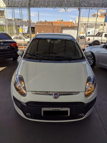 Imagem 5 de 10 de Fiat Punto