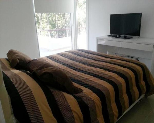 Apartamento En Alquiler Por Temporada De 1 Dormitorio En Solanas