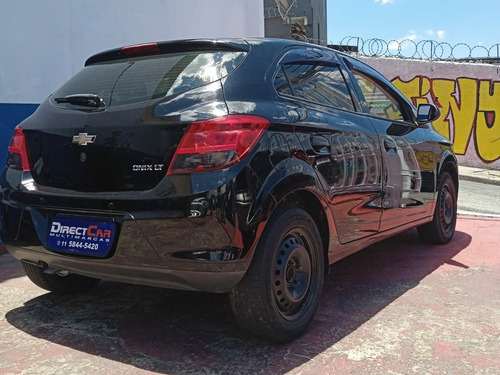 Imagem 4 de 13 de Chevrolet Onix 2014 1.4 Lt Aut. 5p