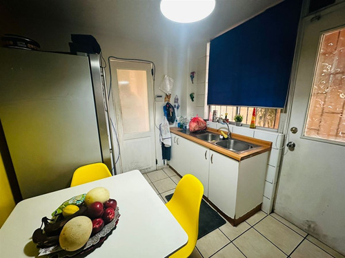 Casa En Venta De 4 Dorm. En Quilicura