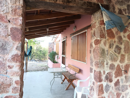 Chalet Con Cabaña, Acequia Y Pileta Con Vistas Únicas En La Reserva De Los Hornillos