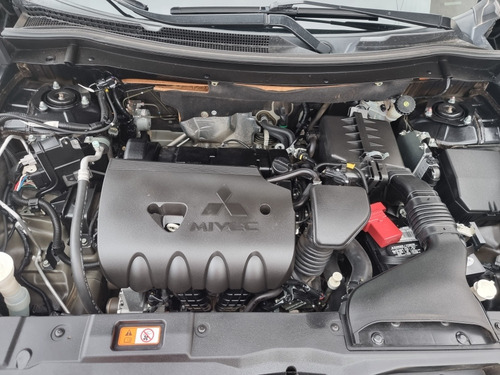 Imagen 13 de 13 de Mitsubishi Outlander 2.4 Se L4 At 2015