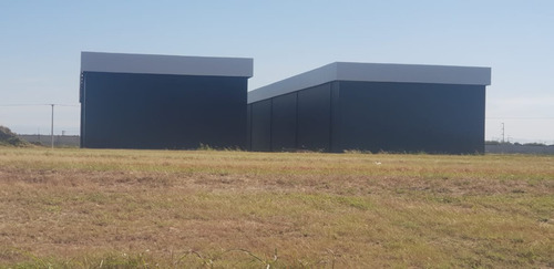 Imagen 2 de 5 de Polo 52, Galpon De 1500m2!