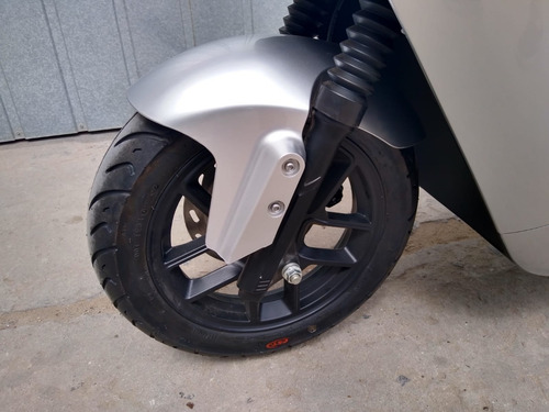 Imagen 12 de 16 de Scooter Yadea G-5 Electrico 0km