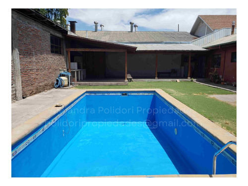 Se Vende Céntrica Casa - Calle Negrete, San Fernando