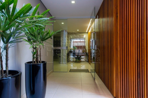 Imagem 11 de 15 de Apartamento A Venda Com 3 Quartos No Centro De Florianopolis - V-81606