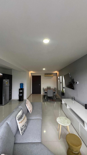 Apartamento En Venta En El Parral Res Omega (ac)