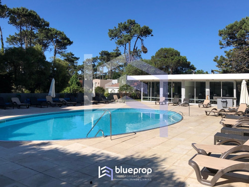 Imagen 13 de 14 de Apartamento En Venta En Piso Alto Punta Del Este. 1 Dormitorio Y Medio.