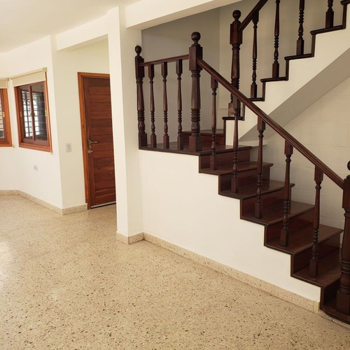 Imagen 5 de 16 de Venta Chalet Apto Credito En Lanus- Dept En Parte De Pago