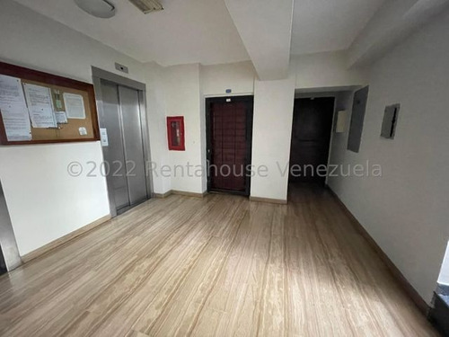 Imagen 21 de 30 de Apartamento En Venta Este Barquisimeto, Cerca De Avenida Abogados, Amplio Patio, Info. 0424-5325471, Codigo 22-22704 Mf