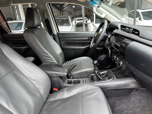 Toyota Hilux 2.8 STD 4X4 CD 16V