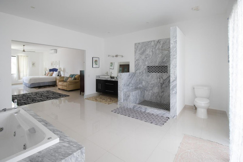 Imagen 22 de 30 de Casa En Venta En Bucerias A Pasos De La Playa