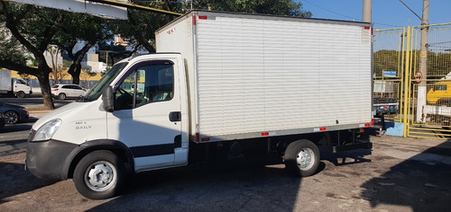 Imagem 12 de 12 de Iveco 35s14 2017 Bau