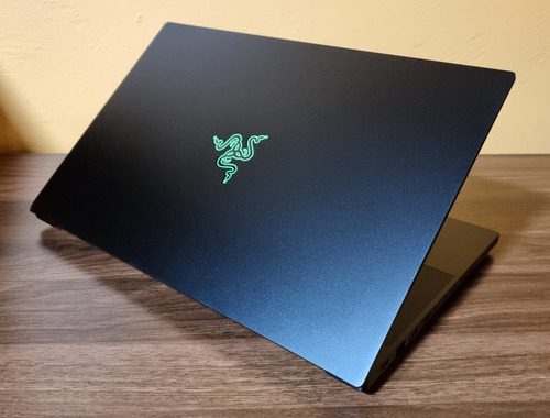 Laptop Razer Blade 15 I7-10th 16gb Ram 512gb Rtx 3070 144hz Black (Reacondicionado)