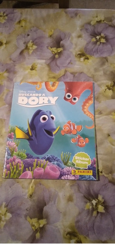 Álbum Buscando A Dory Tiene 4 Figuritas De 160