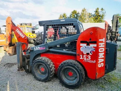 Minicargador Thomas T175