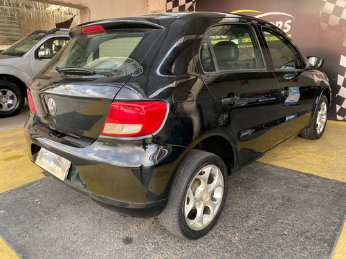 Imagem 6 de 9 de Volkswagen Gol G5 1.0 2013.