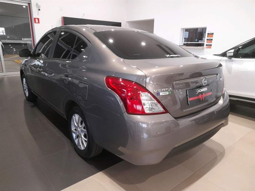 Nissan Versa 1.6 16V FLEXSTART SV 4P XTRONIC