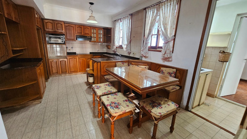 En Alquiler 24 Meses. Departamento De 4 Ambientes Con Baulera. Plaza Mitre.