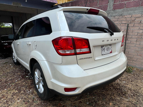 Dodge Journey 2.4 Sxt 7 Pasajeros Lujo At