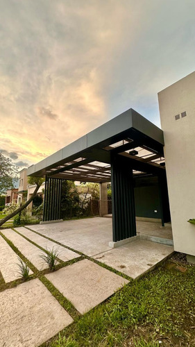 Casa En Barrio Privado La Rinconada