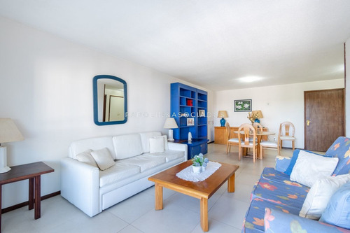 Imagen 10 de 30 de Venta Apartamento Dos Dormitorios En Torre Punta Del Este