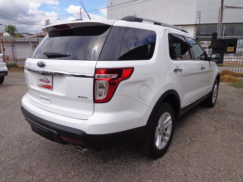 Imagen 4 de 12 de Ford Explorer Limited 2015 V6 4x4 Automático