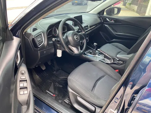 Mazda 3 2.0 Touring