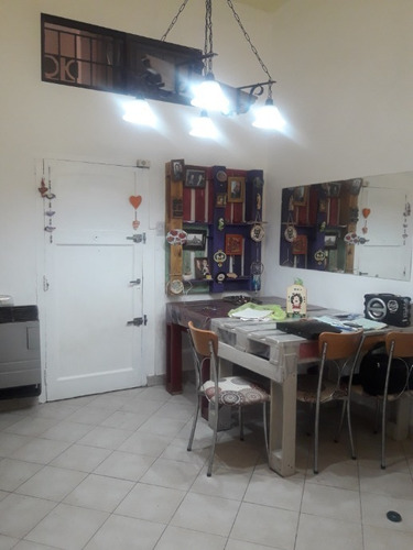 Imagen 3 de 9 de Departamento Tipo Casa En Venta En Valentin Alsina