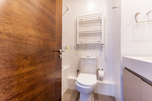 Amplio Penthouse Con Terraza Panorámica, 3 D + Escritorio