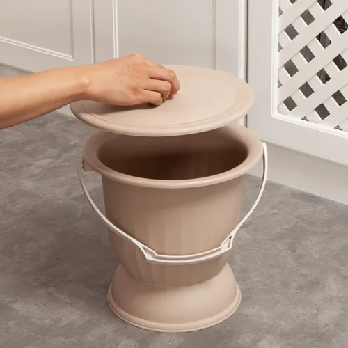 Cubo De Orina Con Tapa, Escupidera