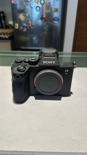  Sony Alpha A7riv , Como Nueva ,con Su Caja 