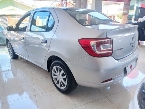 Imagem 4 de 8 de Renault Logan 1.0 12v Sce Flex Life Manual