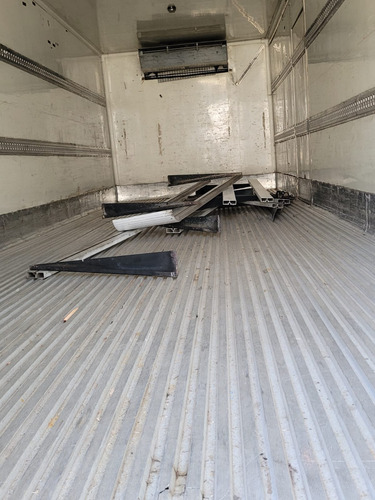 Baú Frigorífico Fibrasil 8,50mts Equipamento Supra 750