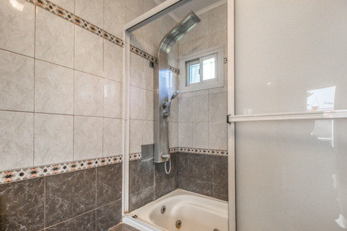 Imagen 28 de 30 de Casas Con Tres Dormitorios En Venta En La Plata