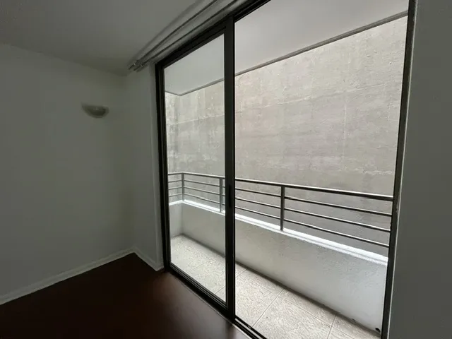 Imagen 3 de 13 de Arriendo Departamento 1d, A Pasos Metro Santa Isabel